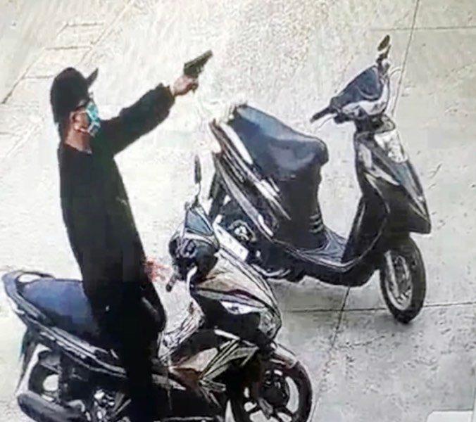 Kẻ dùng súng cướp tài sản trong ngân hàng ở Đồng Nai khai gì?-2