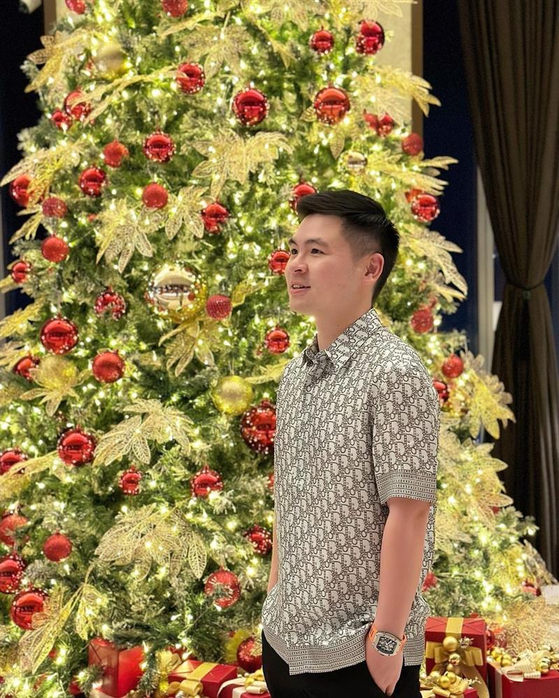 Tin showbiz Việt ngày 28/12: Chồng Đỗ Mỹ Linh ngày càng phong độ-1