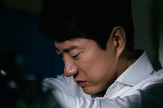 Sụp đổ vì chồng bỏ đi cả tuần, lúc về lại năn nỉ vợ bán nhà