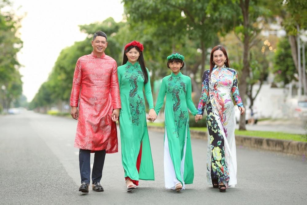 Vợ doanh nhân của Bình Minh lột xác ngoại hình hậu giảm cân-14