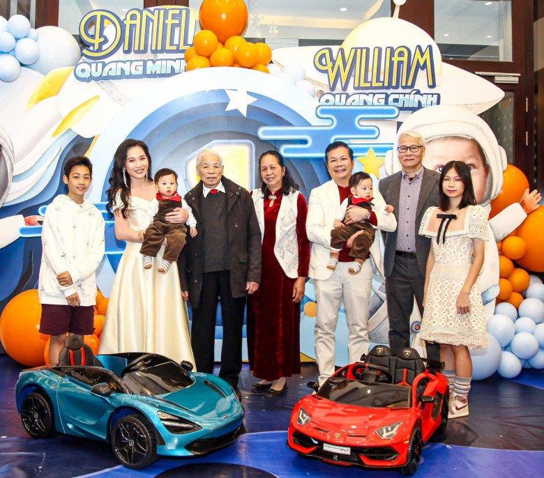 Các con riêng hiếm hoi lộ diện cùng Shark Hưng và vợ 2 Á hậu-2