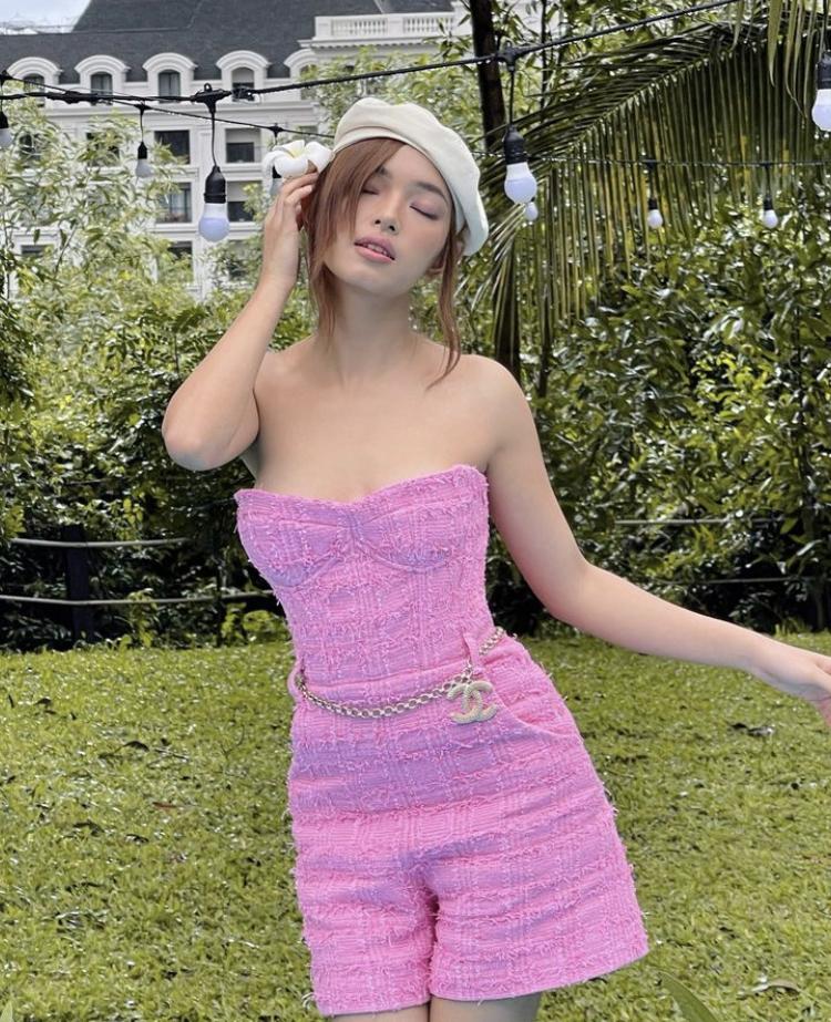 Hồng barbiecore là sắc màu thống trị làng mốt 2022-8