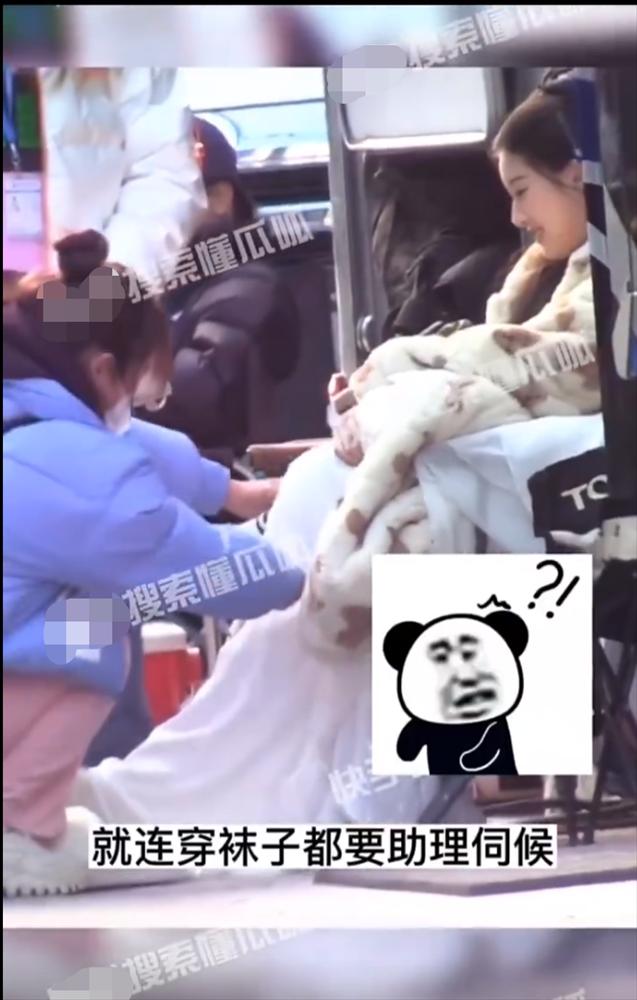 Triệu Lộ Tư gây tranh cãi vì mắc bệnh ngôi sao-2