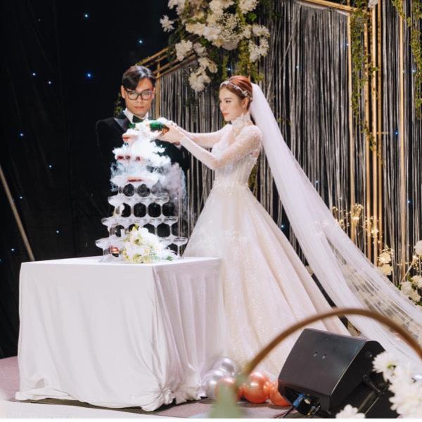 Hương Baby và Huyền Baby có mặc lố trong đám cưới Hạnh Sino?-9