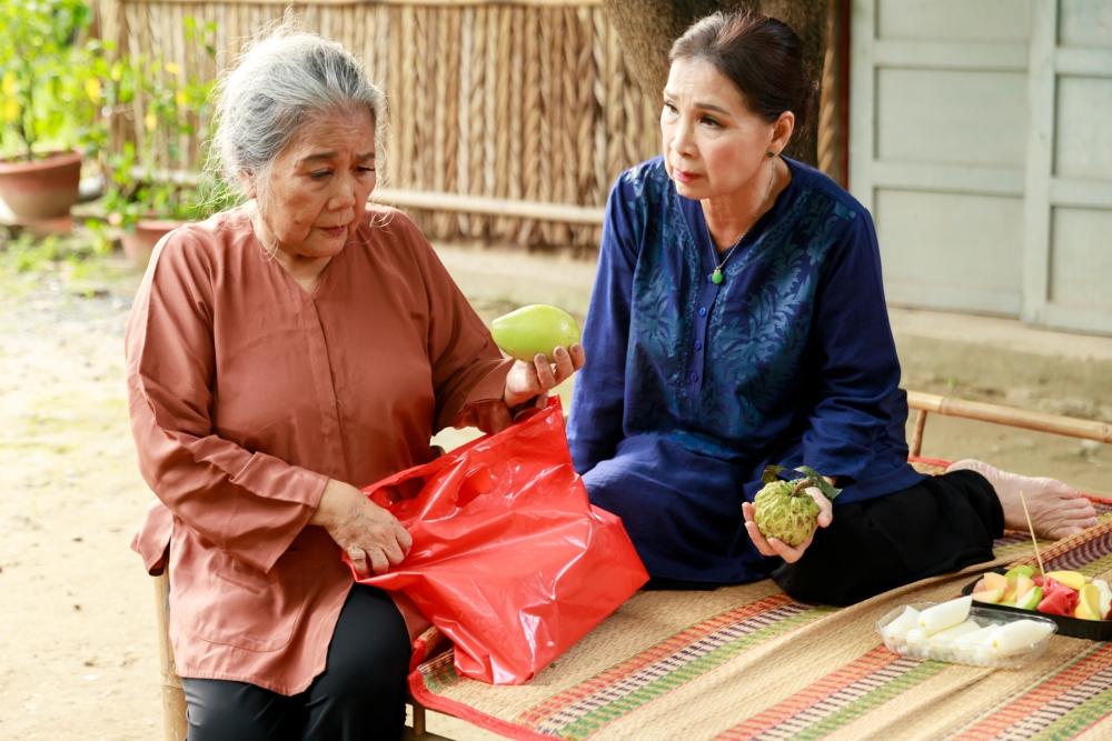 Mẹ chồng nàng dâu Dù Gió Có Thổi chặt chém nhau khi hội ngộ sau 13 năm-8