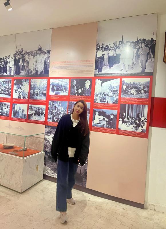 Lưu Hương Giang khoe mặt mộc, đứng cạnh 2 con cứ như chị gái-1