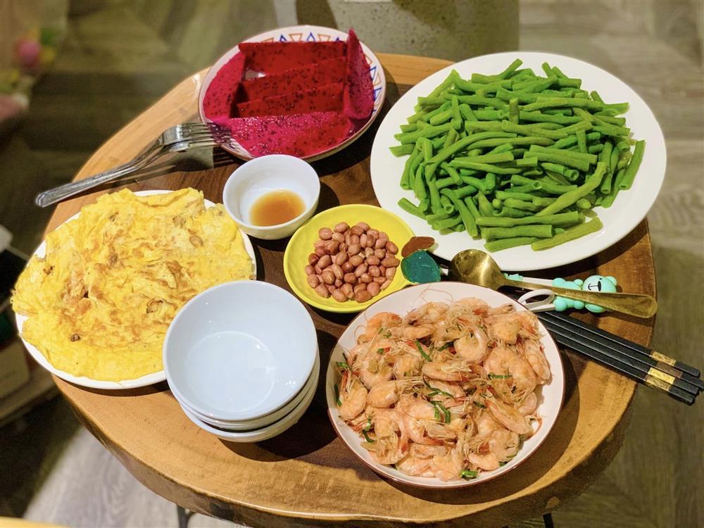 Mẹ trẻ 9x với loạt mâm cơm ngon mướt mắt cho mùa đông-4