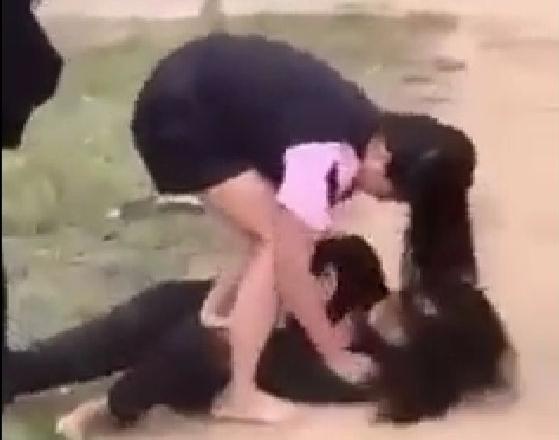 Tình tiết mới vụ nữ sinh lớp 8 bị đánh lên bờ xuống ruộng-1