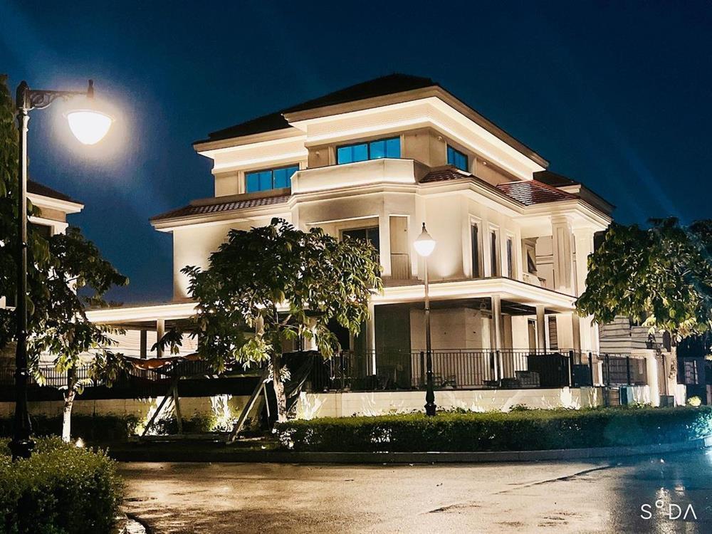 Choáng ngợp biệt thự mới của chồng cũ Lệ Quyên khi hoàn thiện-7