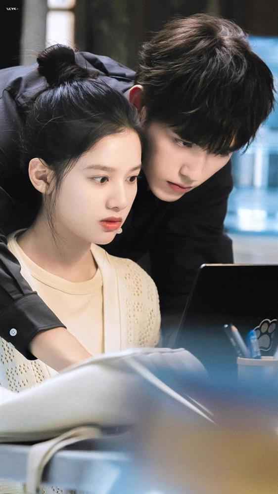 8 phim Hoa ngữ thống trị hot search 2022: một siêu phẩm gây sốc vì bét bảng-1