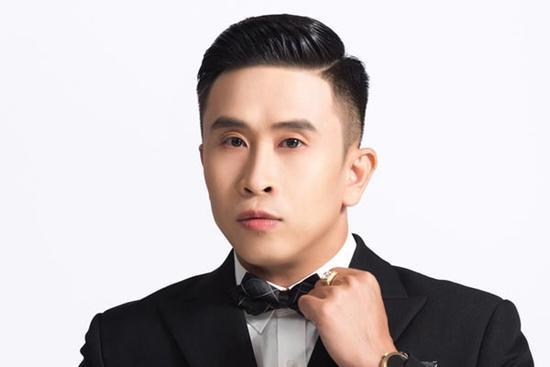 Chu Tấn Văn hội ngộ Hoa Hậu Liên Lục Địa 2021