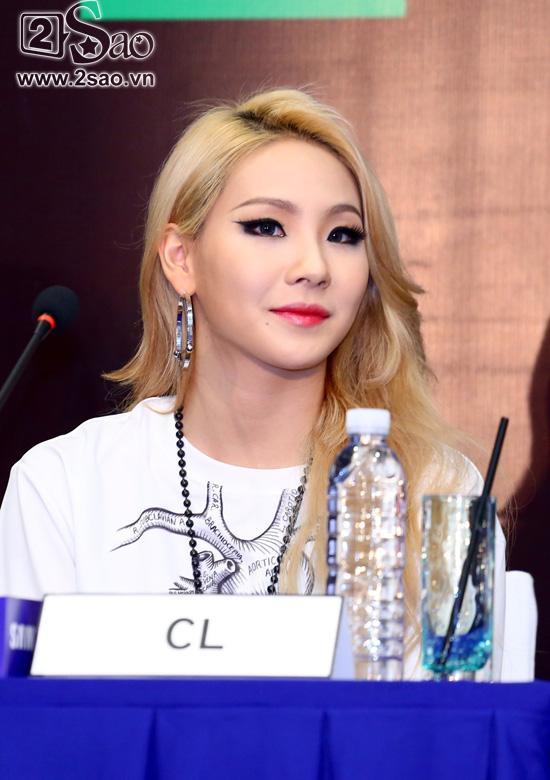 CL (2NE1) cực ngầu khi quay lại Việt Nam biểu diễn sau 8 năm-8