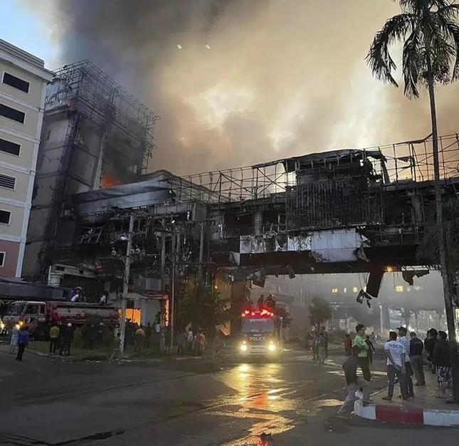 Cháy casino ở Campuchia, có nạn nhân người Việt-3