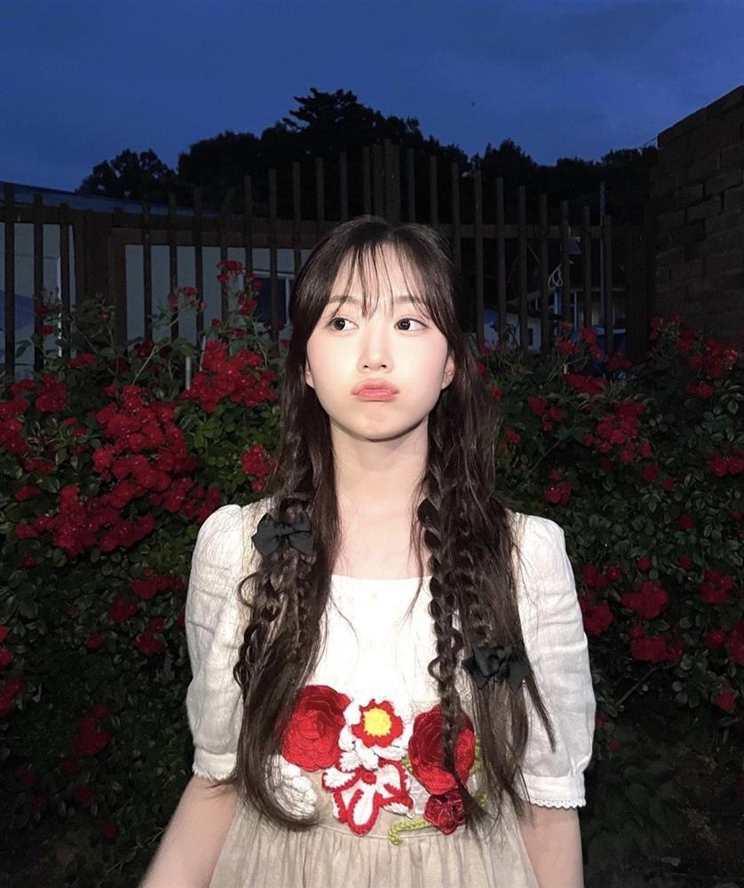 Chị đại BoA, Taeyeon hack tuổi với kiểu tóc tết sợi nhỏ-7