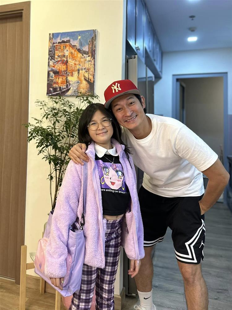 Tin showbiz Việt ngày 31/12: Đỗ Mỹ Linh và chồng thiếu gia hẹn hò cuối năm-5