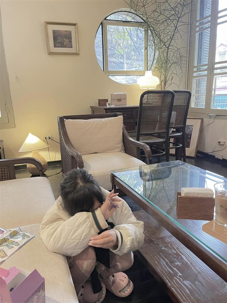 Tin showbiz Việt ngày 31/12: Đỗ Mỹ Linh và chồng thiếu gia hẹn hò cuối năm-10