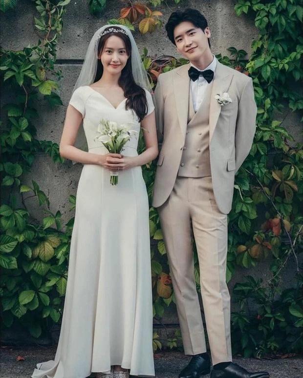 3 ngôi sao đáng thương nhất khi Lee Jong Suk và IU hẹn hò-4