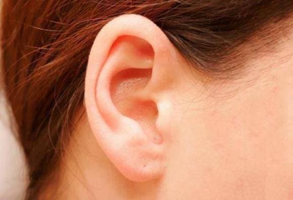 Sự khác biệt giữa tai của người nghèo và tai của người giàu-2