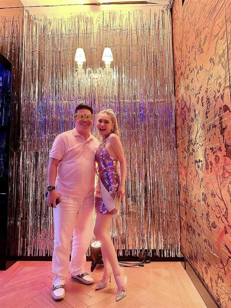 Đoàn Di Băng lên đồ kiệm vải đến dự sinh nhật Thái Công-3