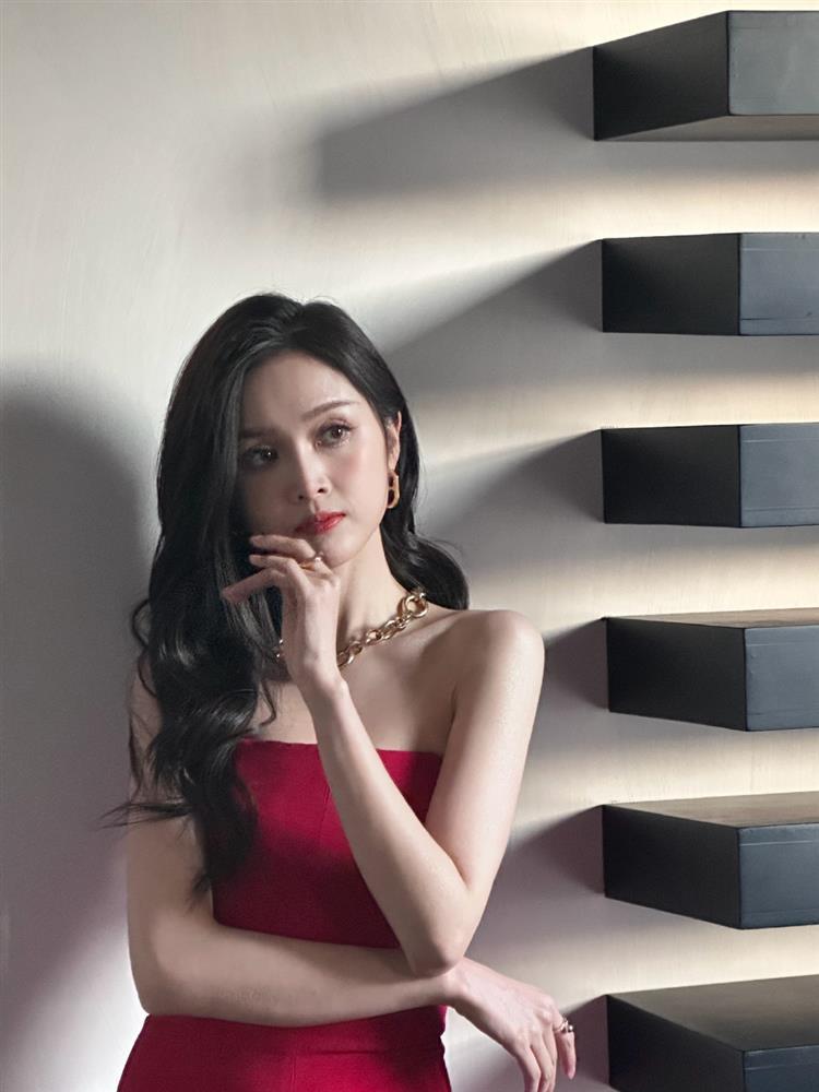 Ảnh hậu trường cho thấy nhan sắc thật Ngô Tuyên Nghi-2