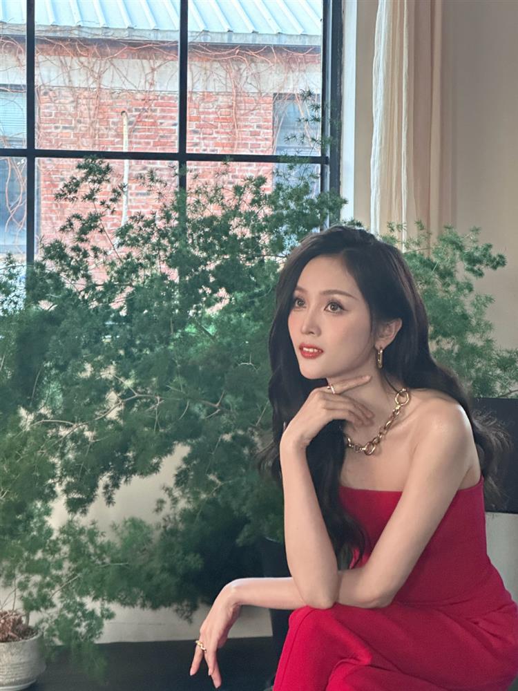 Ảnh hậu trường cho thấy nhan sắc thật Ngô Tuyên Nghi-3