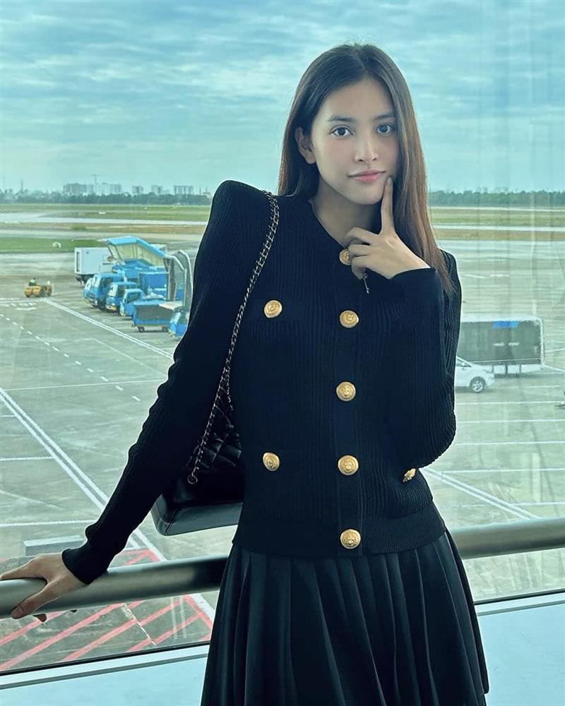 Tiểu Vy bắt chước phong cách dâu hào môn của Đỗ Mỹ Linh-2