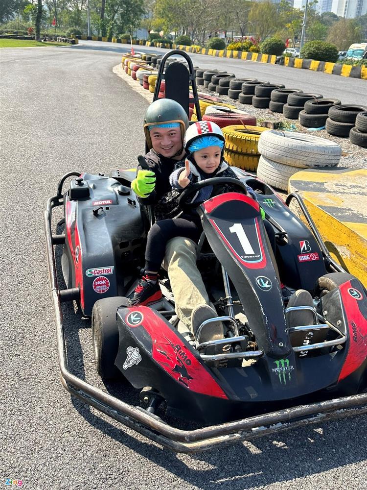 Đi chơi golf, bắn súng sơn, đua xe Go-kart đầu năm mới-6