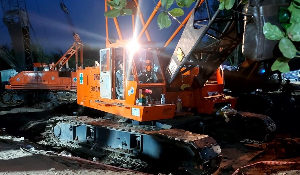 Đã xói 31/36m cột, dự kiến giải cứu bé trai trước sáng mai-2