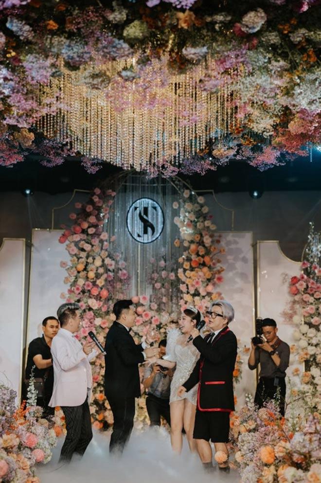 Những đám cưới khủng khiến dân tình choáng ngợp năm 2022-7