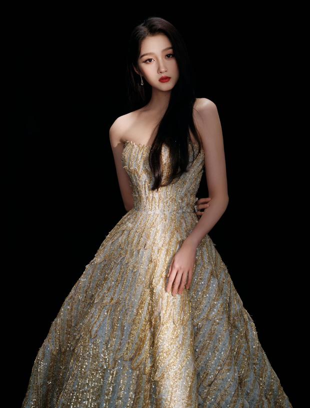 Sự kiện Cbiz cuối năm: 2 chị đại quá diễm lệ, 3 nữ thần mới ố dề-6