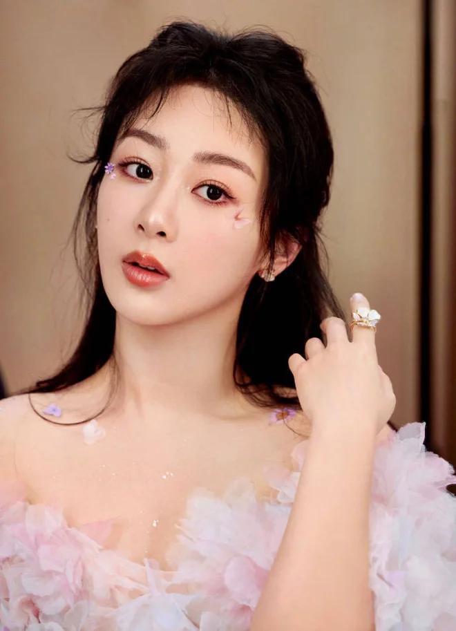 Sự kiện Cbiz cuối năm: 2 chị đại quá diễm lệ, 3 nữ thần mới ố dề-11