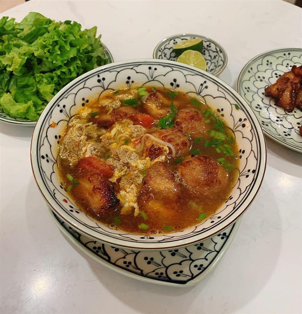 9x khoe bữa sáng tự làm, cả tuần chẳng lo trùng món-4