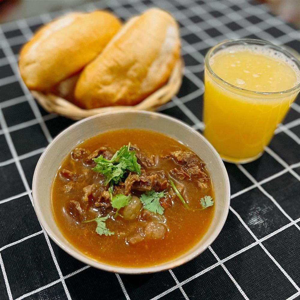 9x khoe bữa sáng tự làm, cả tuần chẳng lo trùng món-9