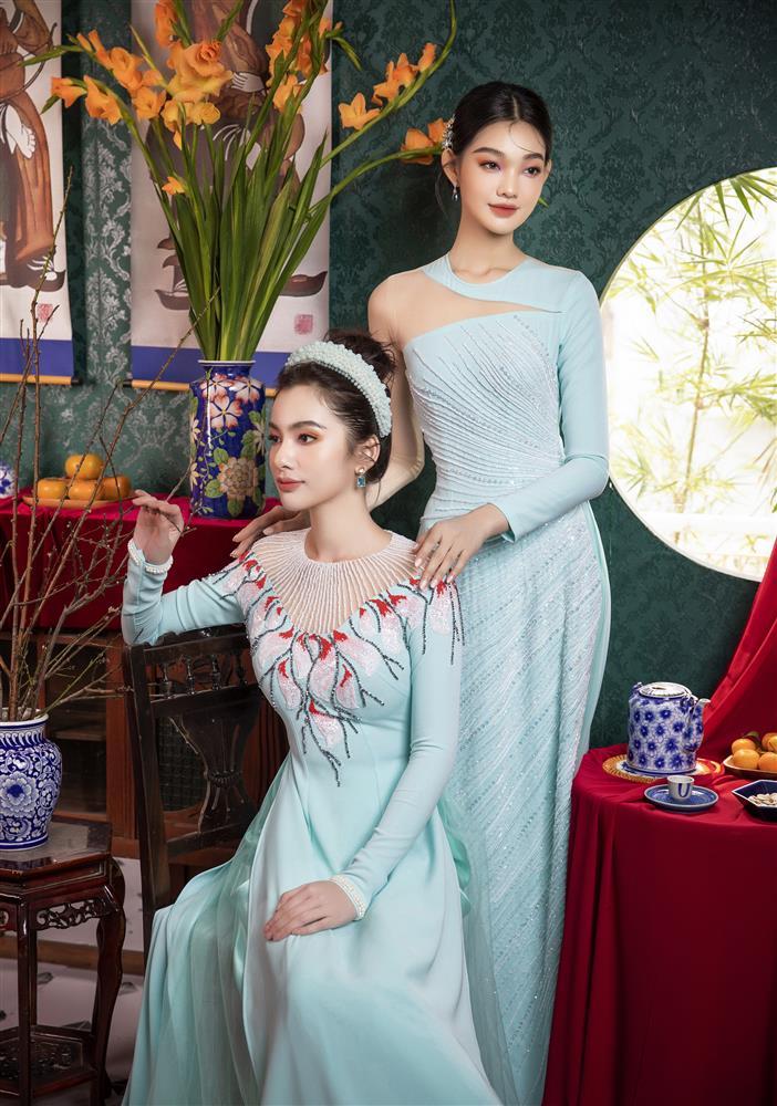 Lý Nhã Kỳ và Huyền Lizzie hở cực bạo nhưng không hề phô phang-9