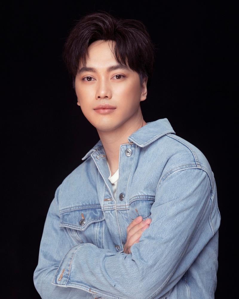 Thời trang sao Việt năm 2023 tiếp tục gợi cảm và hoài cổ-2