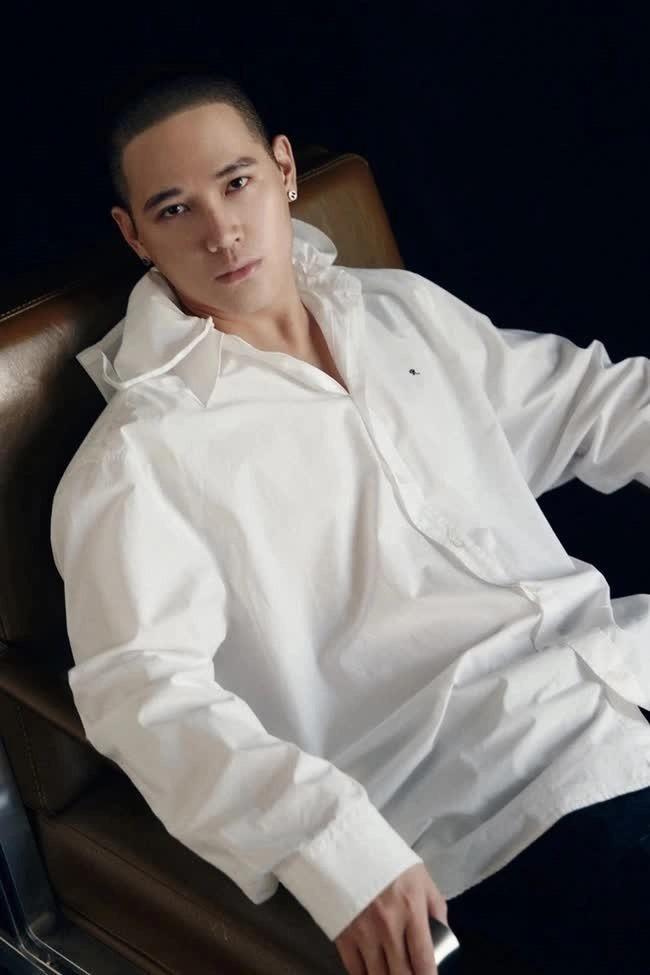 Thời trang sao Việt năm 2023 tiếp tục gợi cảm và hoài cổ-6