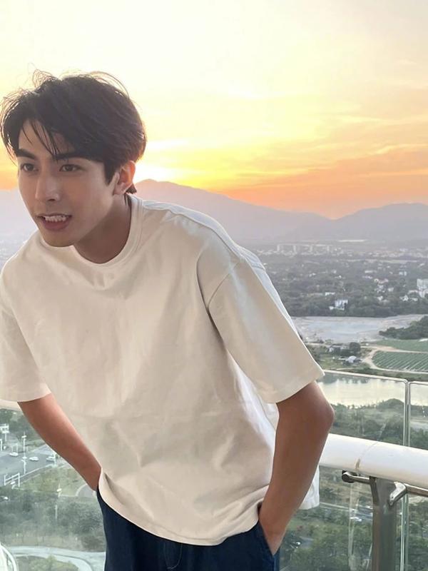 Bạn trai Đàm Tùng Vận lần đầu lộ diện, có xứng đôi nữ thần thanh xuân?-4