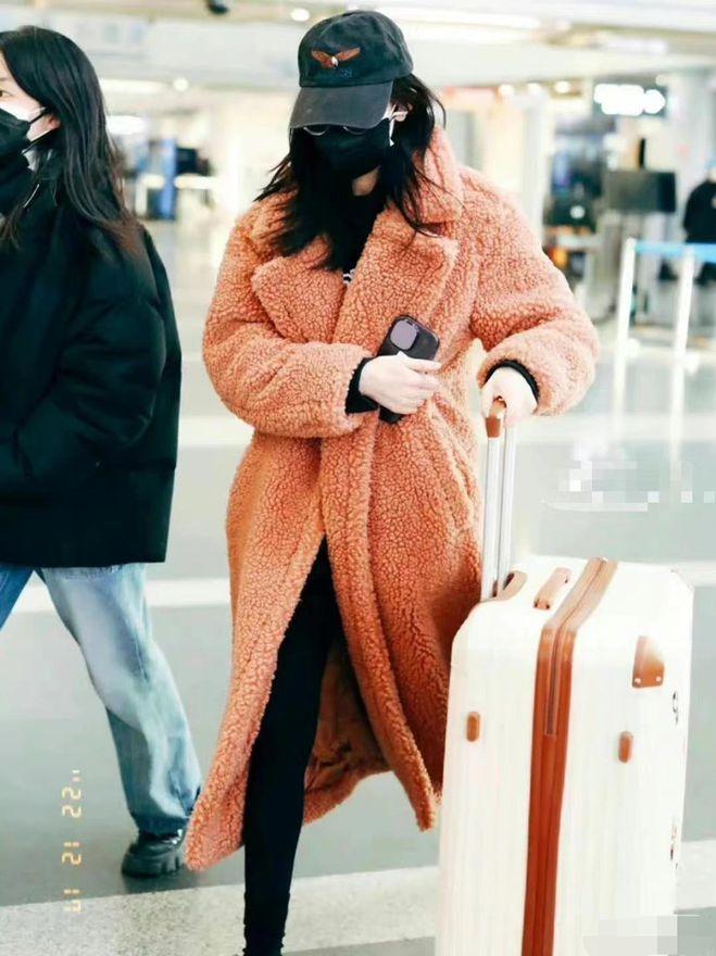 Địch Lệ Nhiệt Ba bị đồn chuẩn bị sang nước ngoài sinh con-1