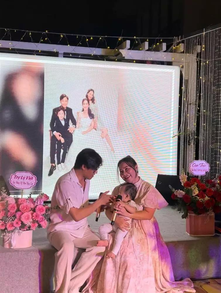 Vợ Quý Bình hiếm hoi khoe quý tử, ngoại hình cực yêu-5