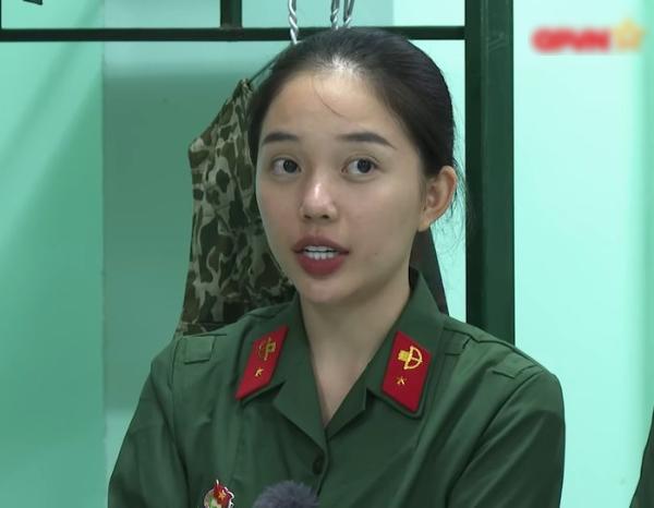 Nhã Phương, Thiên Ân lộ nguyên hình mặt mộc khi đi nhập ngũ-11