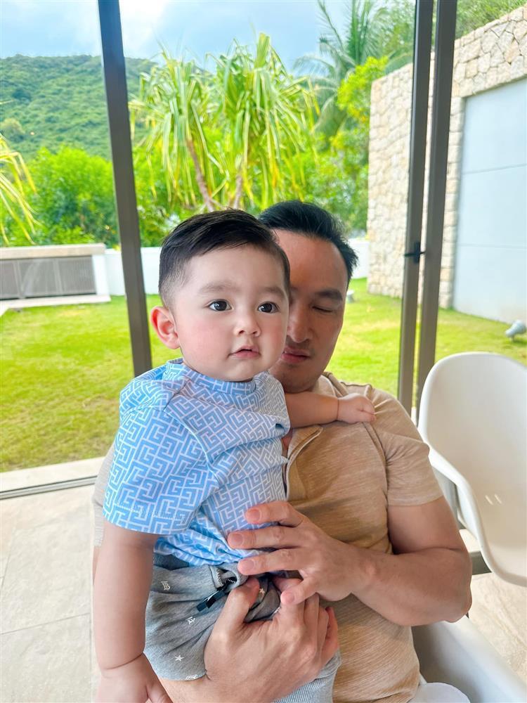 Tin showbiz Việt ngày 3/1: Phan Hiển muốn mua xe, Khánh Thi ra yêu sách-4