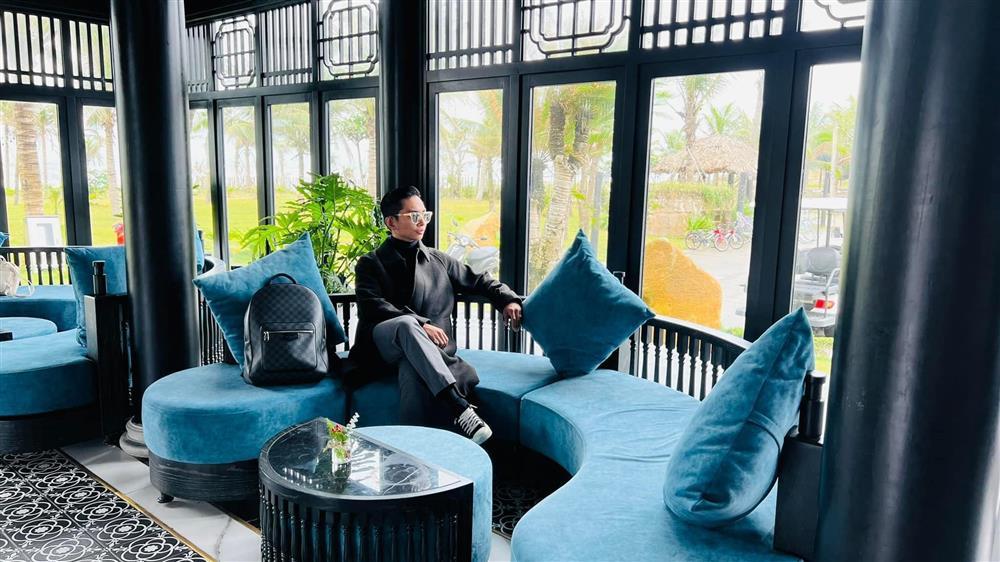 Tin showbiz Việt ngày 3/1: Phan Hiển muốn mua xe, Khánh Thi ra yêu sách-1