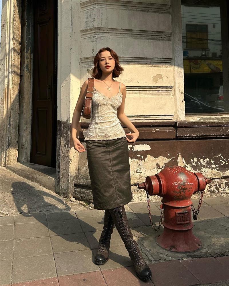 Chi Pu chăm mặc đồ ngủ ren không nội y như năm 2000-3