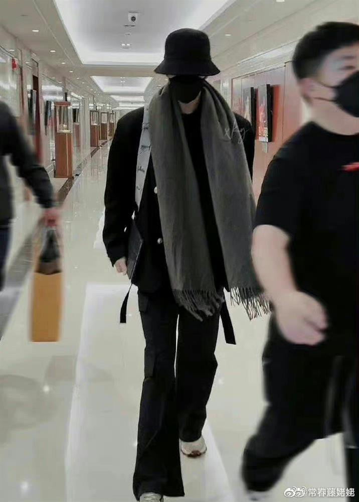 Lộ ảnh hẹn hò của Địch Lệ Nhiệt Ba và Tiêu Chiến?-3