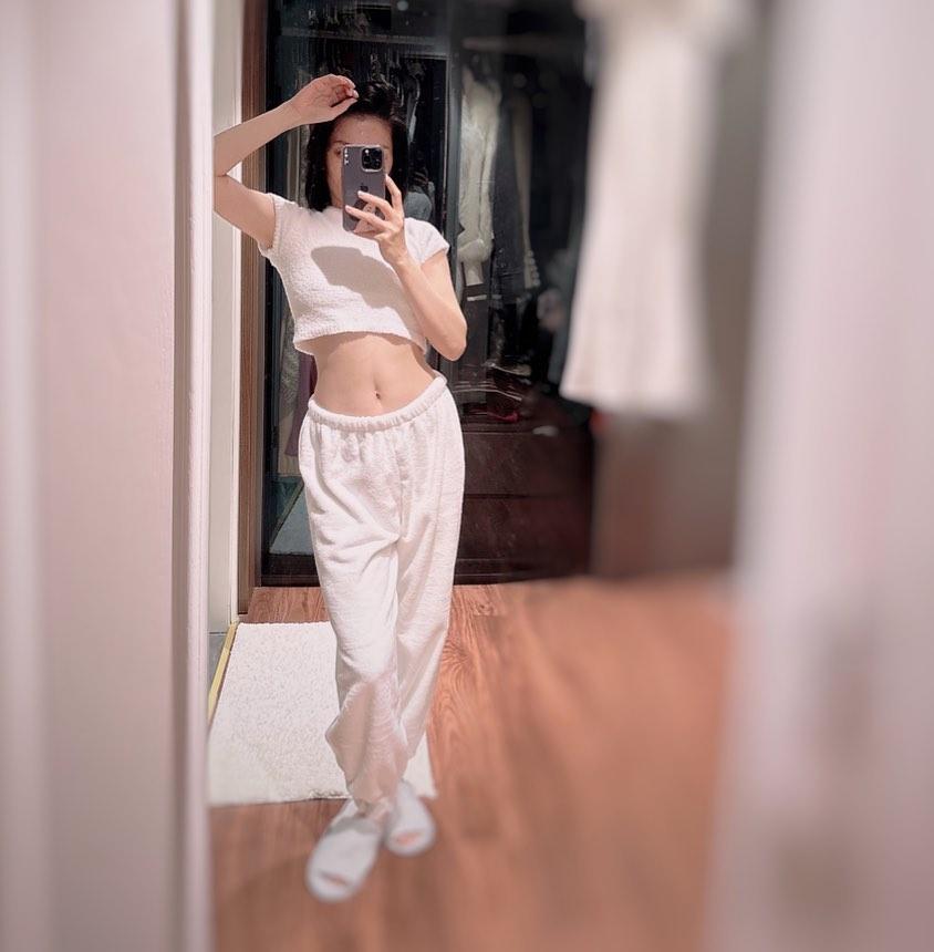 Nhìn lại hình Lệ Quyên mang thai mới thấy lão hóa ngược là có thật-1