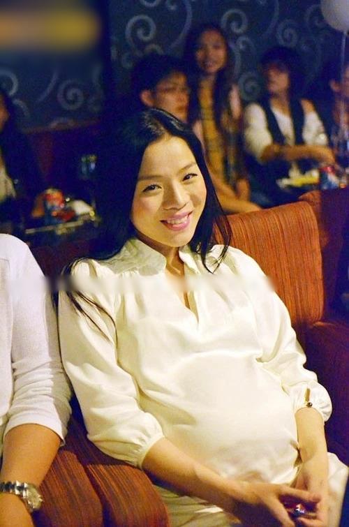 Nhìn lại hình Lệ Quyên mang thai mới thấy lão hóa ngược là có thật-7
