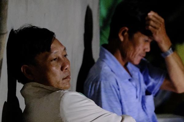 Bé 10 tuổi rơi vào trụ bê tông: Chiều rộng trụ chỉ vừa 1 viên gạch?-4