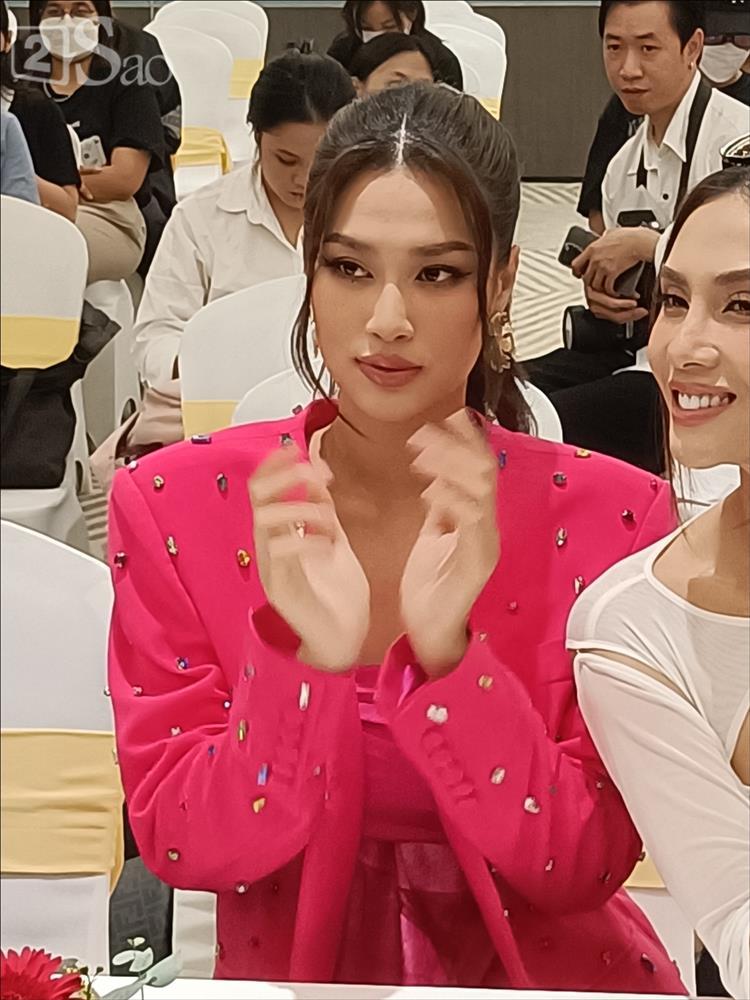 Hoa hậu Thiên Ân qua CAM thường có thực sự đẹp?-8