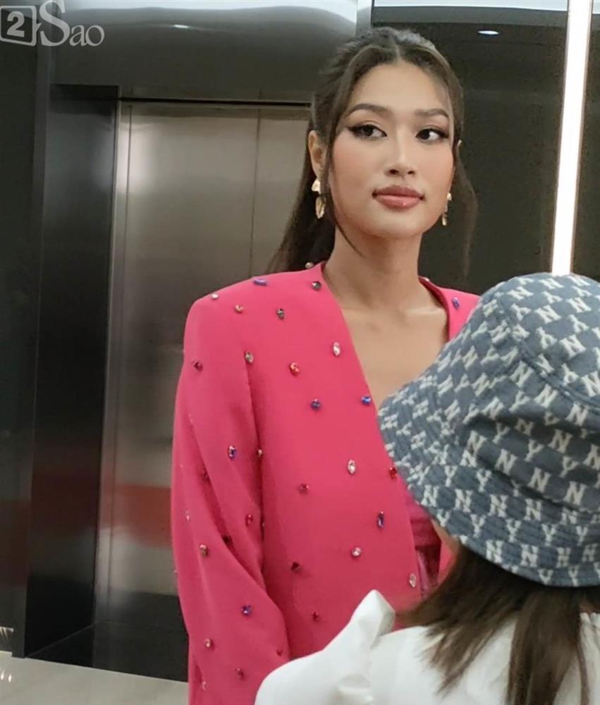 Hoa hậu Thiên Ân qua CAM thường có thực sự đẹp?-3