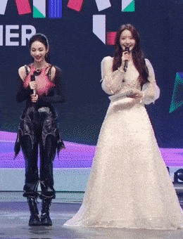 Yoona (SNSD) đẹp vượt thời gian, chấp cả tân binh hot nhất gen4-3